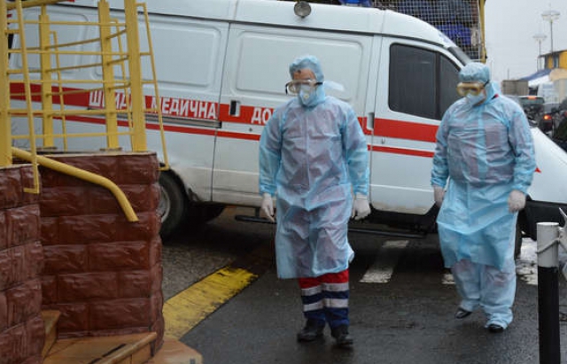 По дорозі до лікарні в Ужгороді, помер мукачівець. Тести на коронавірус були негативні