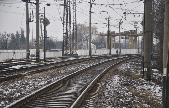 Вантажний поїзд збив у Мукачеві молодого хлопця: усі подробиці (ФОТО)