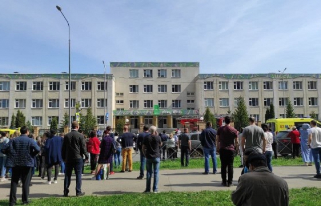 У Росії кілька підлітків влаштували стрілянину у школі. 9 загиблих (ВІДЕО)