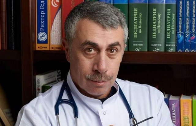 Лікар Комаровський закликає українців не лікувати застуду народними методами