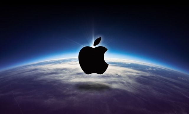 Компанія Apple стала першою у світі з капіталізацією в 3 трильони доларів