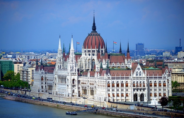 Дипломатична війна продовжується: Угорщина втретє блокує засідання комісії Україна-НАТО
