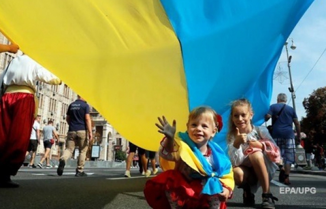 95% громадян не збираються переїжджати з України після завершення війни