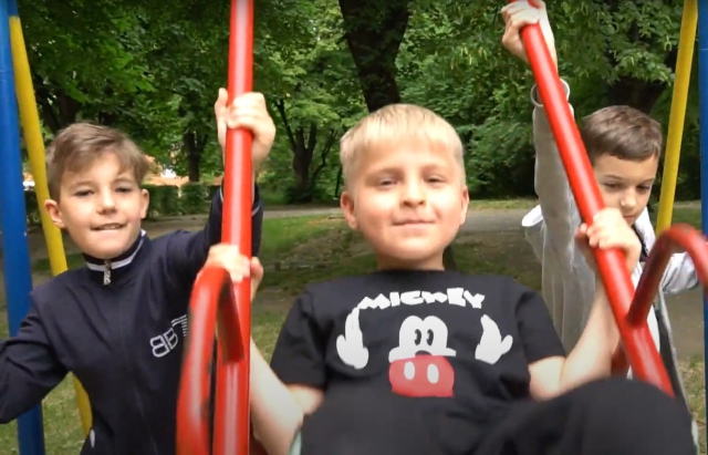Відео дня: Мрії дітей-переселенців, які мешкають в Мукачеві