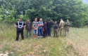 На Закарпатті за 100 м до кордону затримали 6 "ухирянтів" та переправника (ФОТО)