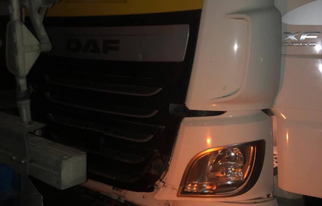 2,68 проміле: На Закарпатті п'яний водій вантажівки Daf заїхав у MAN (ФОТО)